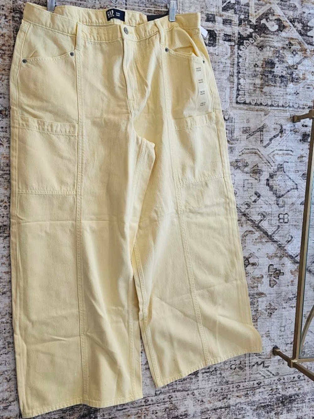 GAP Mid rise baggy, wide leg yellow jeans